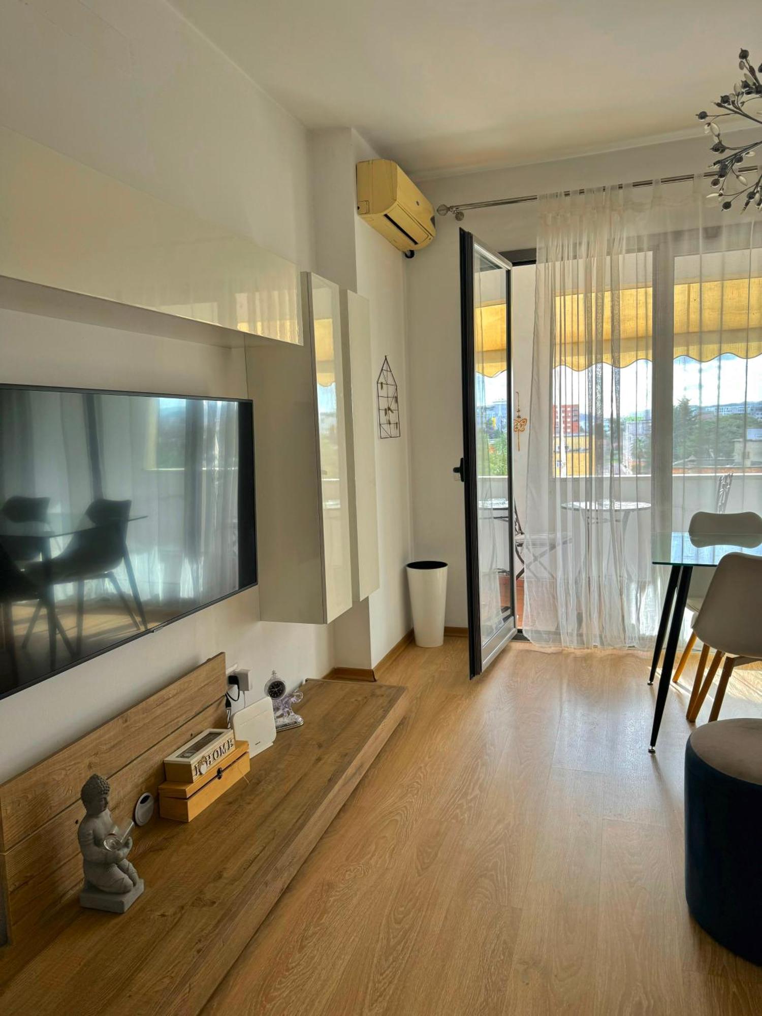 Sunset Apartment Tirana